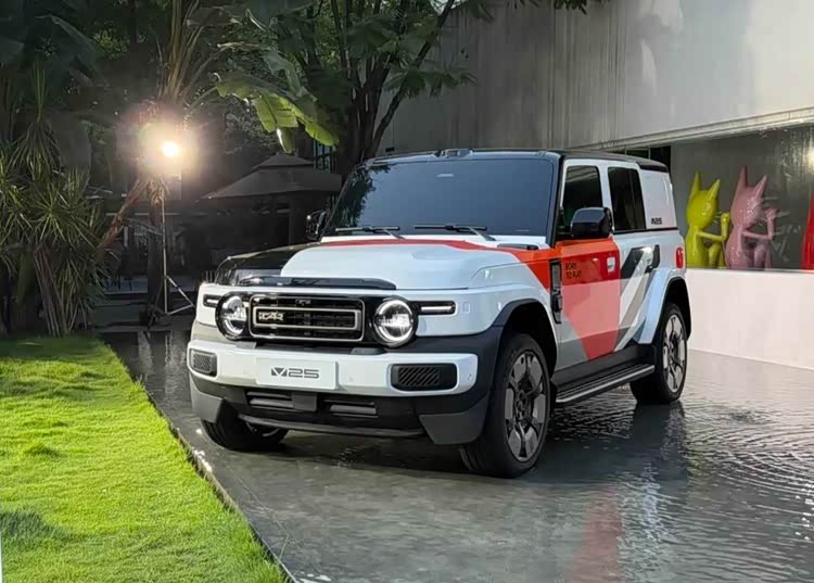 D柱盲窗可拆+手办灯箱!iCAR V25复古方盒子,年轻人看了走不动道_车家号_发现车生活_汽车之家