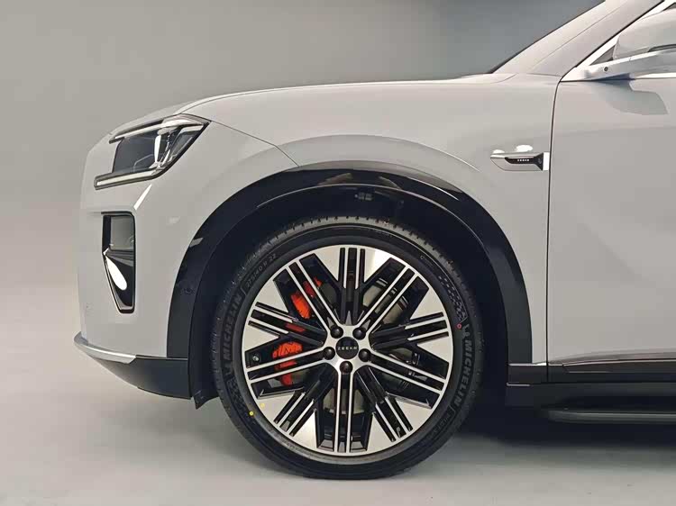 极氪8X：显而易见的高性能旗舰SUV_车家号_发现车生活_汽车之家